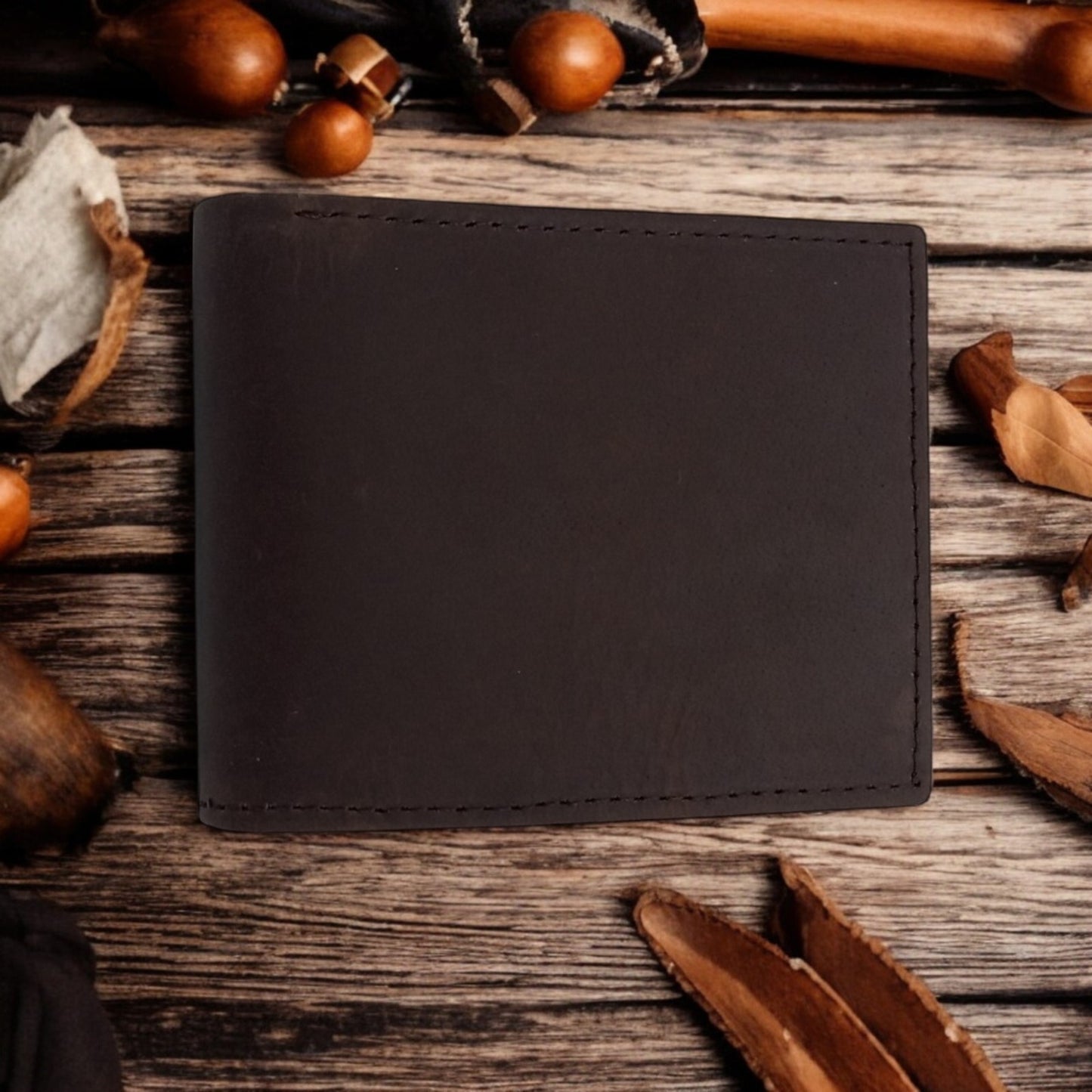 Classic Bifold Genuine Leather Wallet – Slim, Durable & Everyday Essential