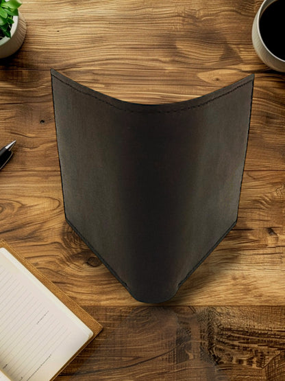 Classic Bifold Genuine Leather Wallet – Slim, Durable & Everyday Essential